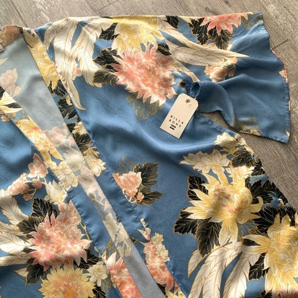 🔥🔥BILLABONG - EASTERN RISER KIMONO ROBE TOP🔥🔥 - Picture 10 of 11